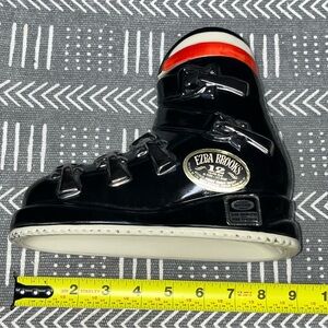 Vintage 1972 SKI BOOT WHISKEY DECANTER Rare